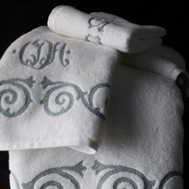 Leron_Linens_Bespoke_Bath_Towels_Bonnaz_Scroll