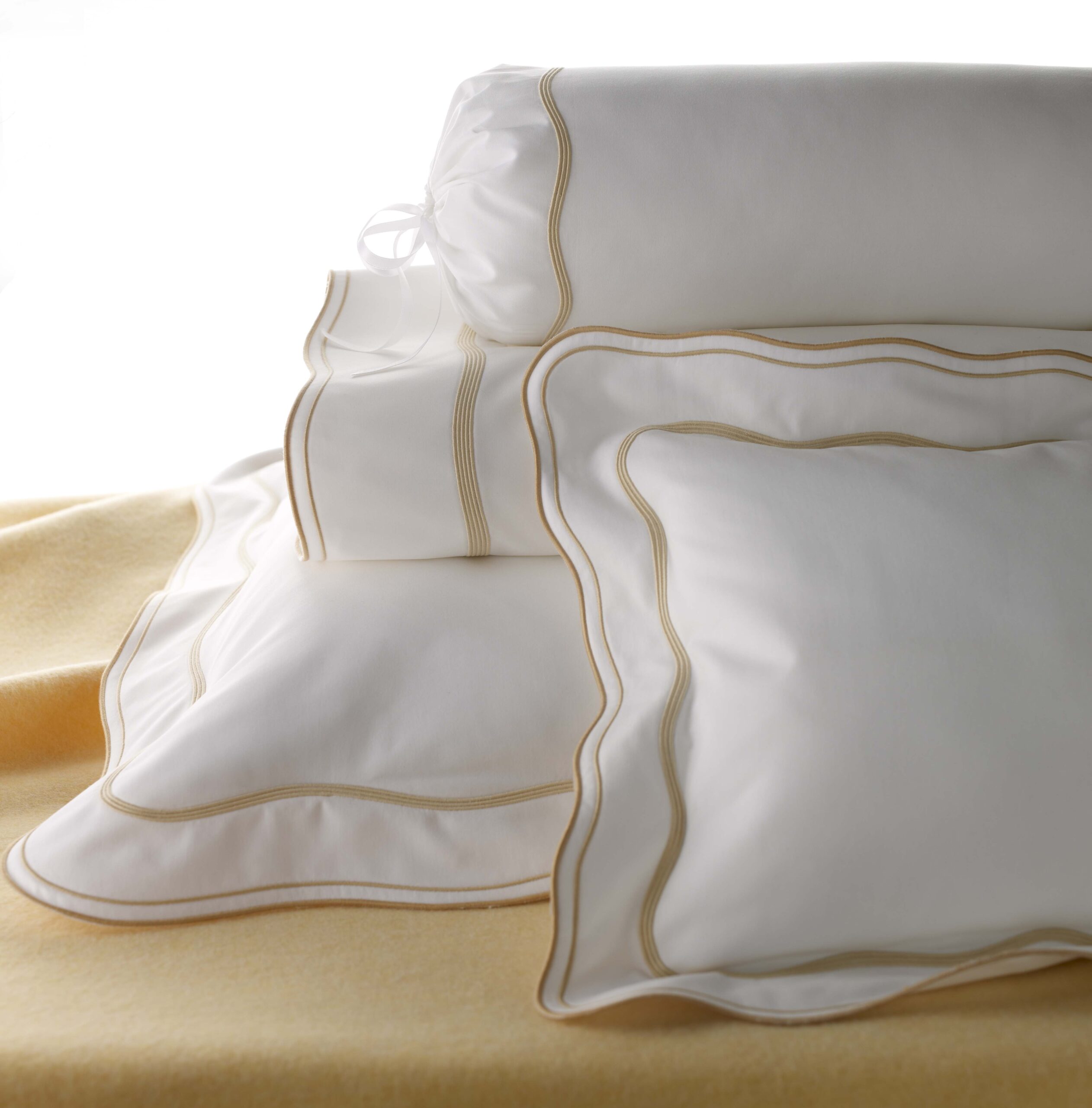 Leron-Linens-Surf-Bed-Linens