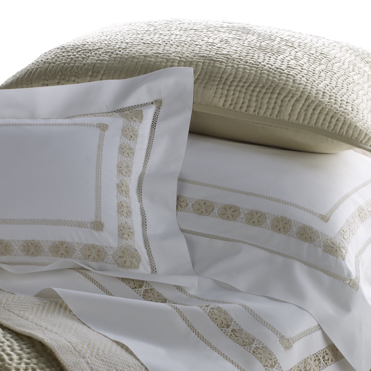 Leron-Linens-Luxury-Linens-A-Jour
