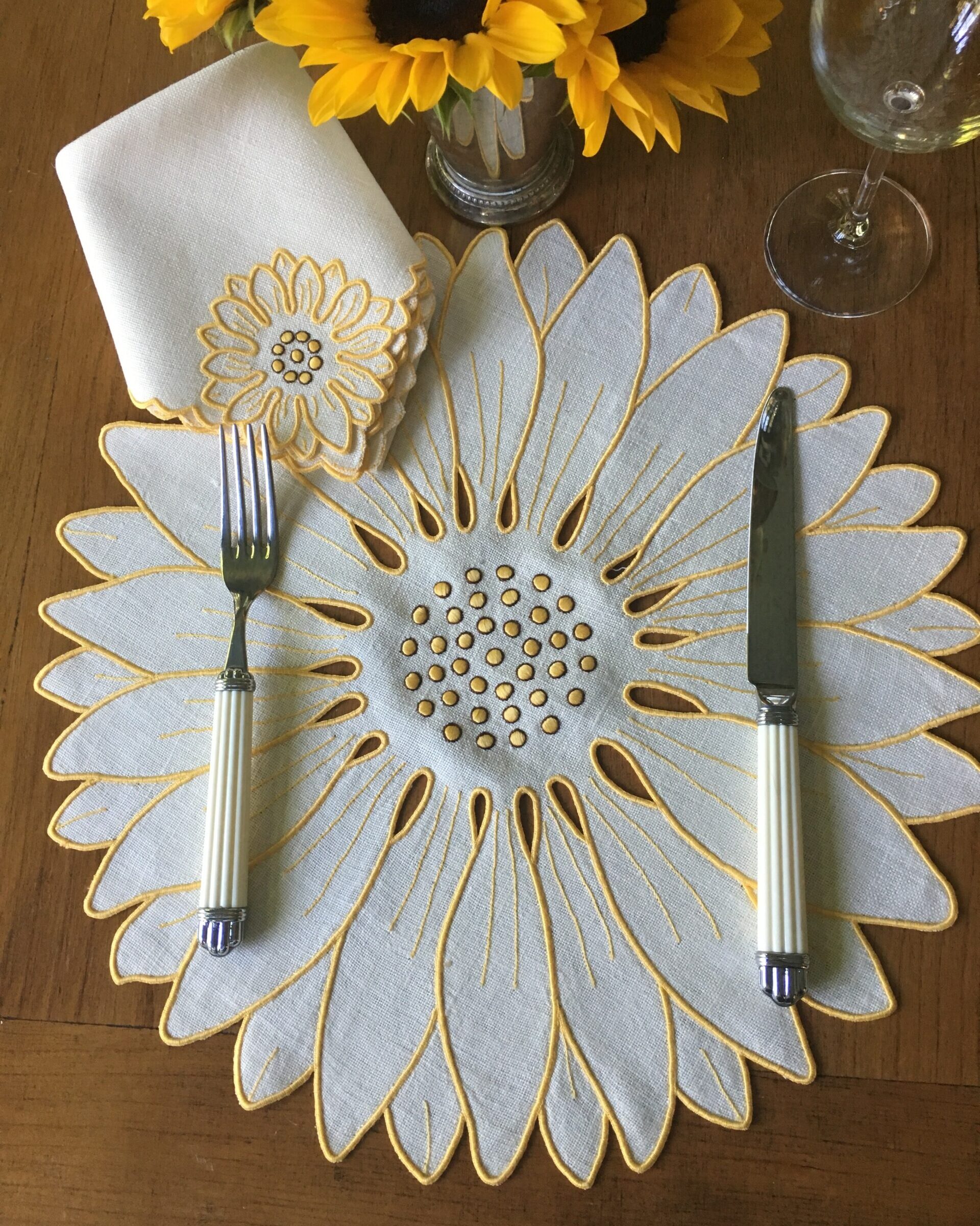 Leron-Linens-Luxury-Linens-Flower-Show